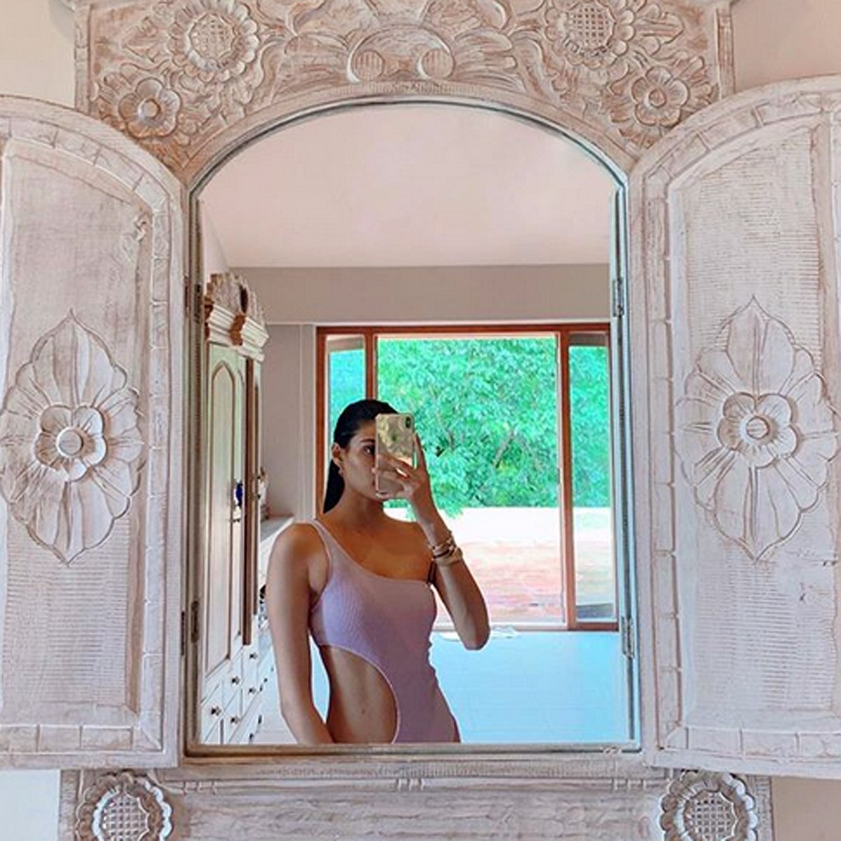  अथिया शेट्टी