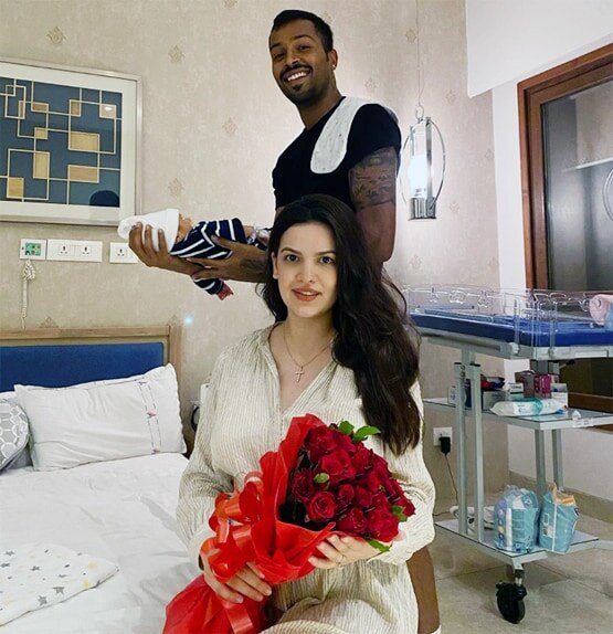 बेटे को बाहों में उठाए नताशा ने शेयर की फोटो, हार्दिक का आया रिएक्शन