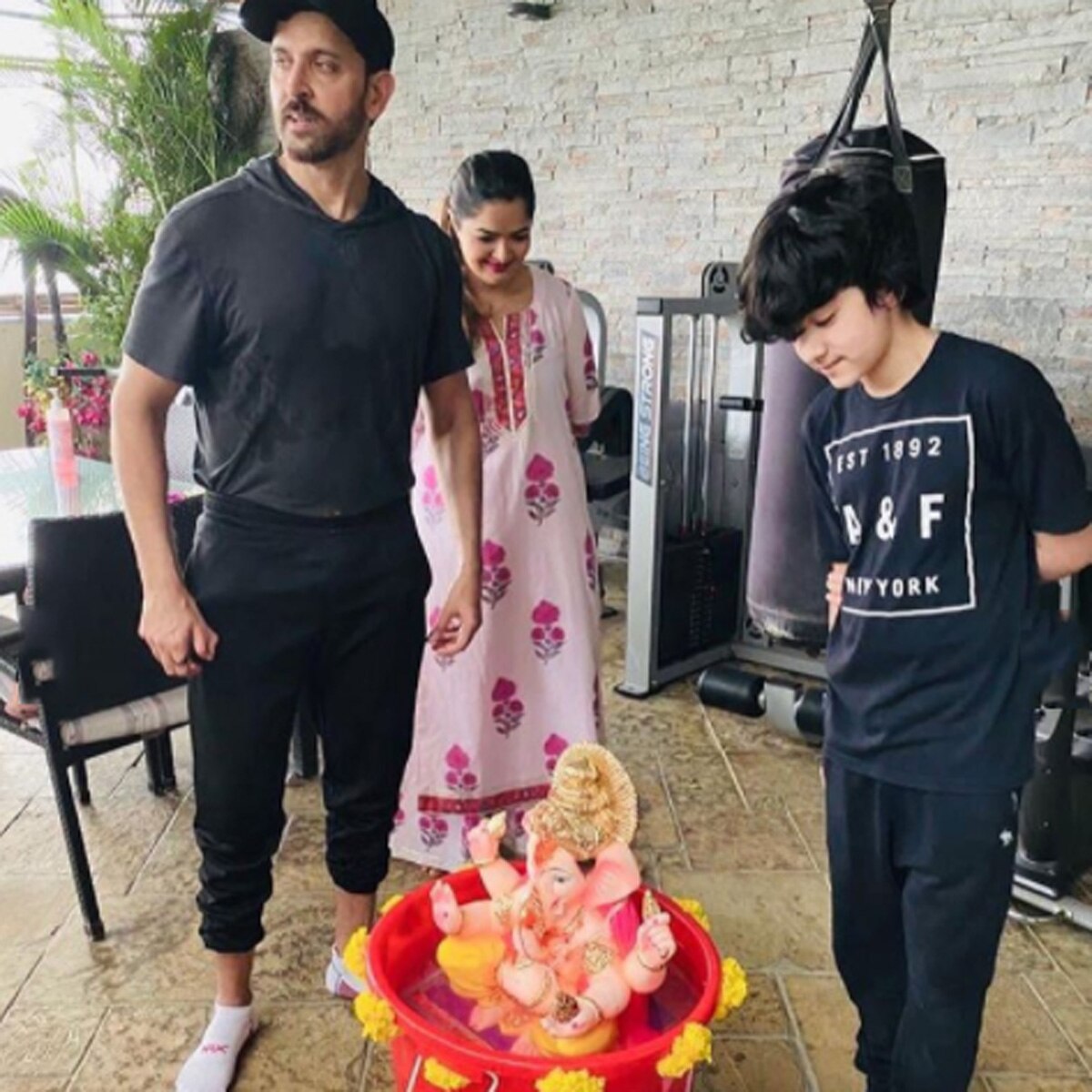 ऋतिक अपनी फैमिली के साथ