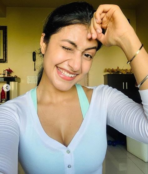 चहल की मंगेतर धनश्री का सोशल मीडिया पर खूबसूरत अंदाज, Photos