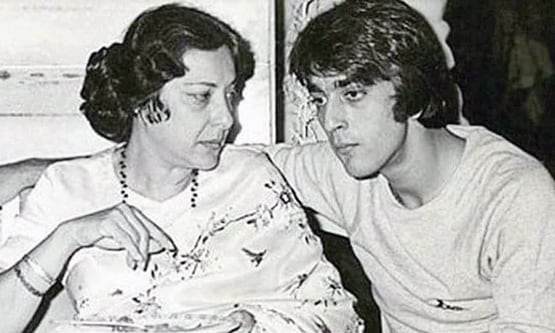 दत्त परिवार का दुश्मन रहा है कैंसर, संजय से मां और पत्नी को छीन चुकी है ये बीमारी