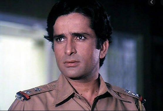 जब पर्दे पर साथ दिखी रियल लाइफ बाप-बेटे की जोड़ी, खूब बटोरी सुर्खियां