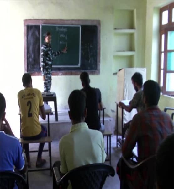 घाटी के युवाओं ने पास किया BSF का फिजिकल, अब CRPF दे रही फ्री कोचिंग