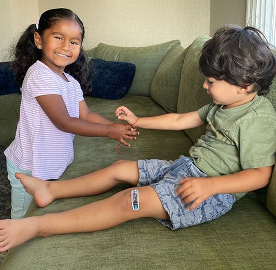 सनी लियोनी के बच्चों ने सेलिब्रेट की राखी, एक्ट्रेस ने शेयर की तस्वीरें