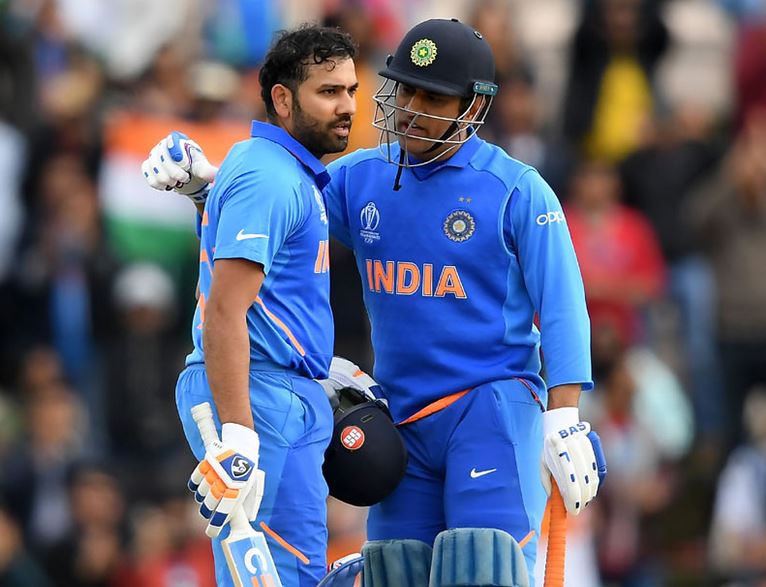 धोनी के मुरीद हैं हिटमैन, कहा- माही का ये टैलेंट उन्हें अलग बनाता है