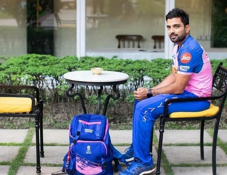 IPL से पहले बड़ा झटका, राजस्थान रॉयल्स के फील्डिंग कोच कोरोना पॉजिटिव