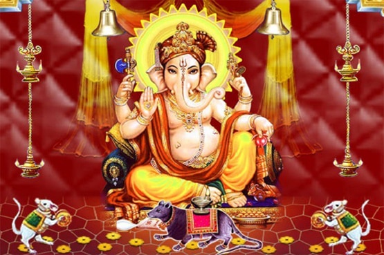 गणपति की पूजा बहुत सावधानी से की जाती है