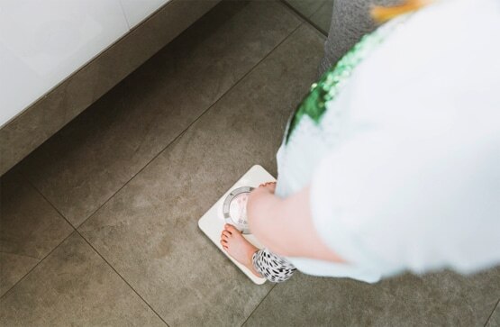 मोटे लोगों पर काम नहीं करेगी कोरोना वैक्सीन? ये बोले एक्सपर्ट्स