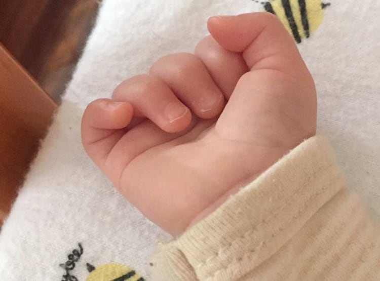 फिल्म थ्री ईडियट्स के जैसे महिला SI ने स्टेशन पर ही कराई डिलीवरी