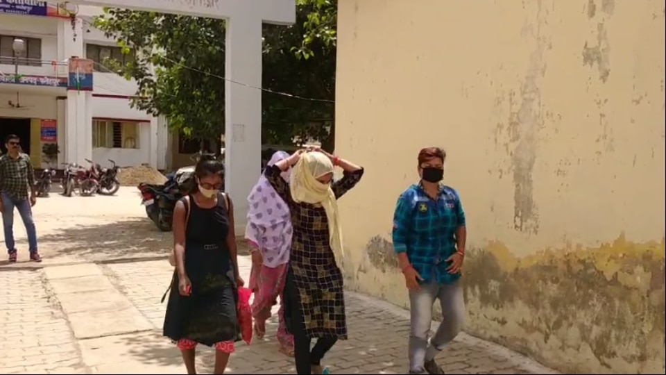 सहेलियों ने आपस में रचाई शादी (फोटो आजतक)