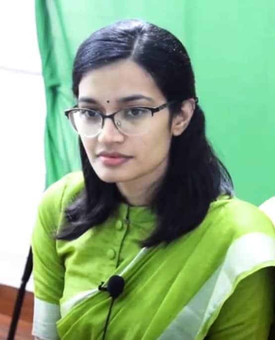 UPSC: कॉन्स्टेबल पिता की एक्सिडेंट में मौत, अब बेटी बनी अफसर