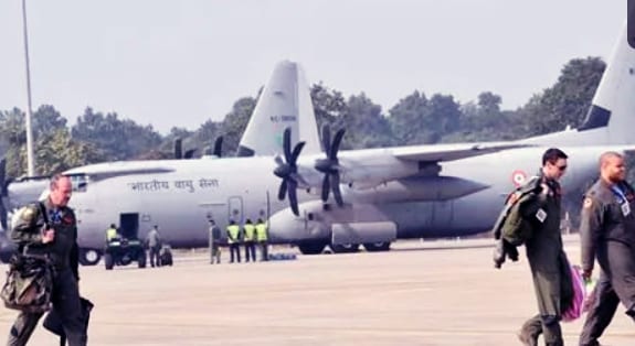 बस एक बार मिलता है IAF में फाइटर पायलट बनने का मौका, ये है प्रक्रिया