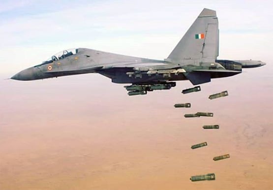 बस एक बार मिलता है IAF में फाइटर पायलट बनने का मौका, ये है प्रक्रिया