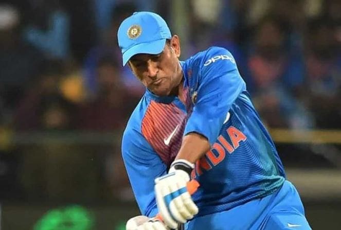 इस दिग्गज ने माना- अगले साल टी-20 WC में खेल सकते हैं धोनी