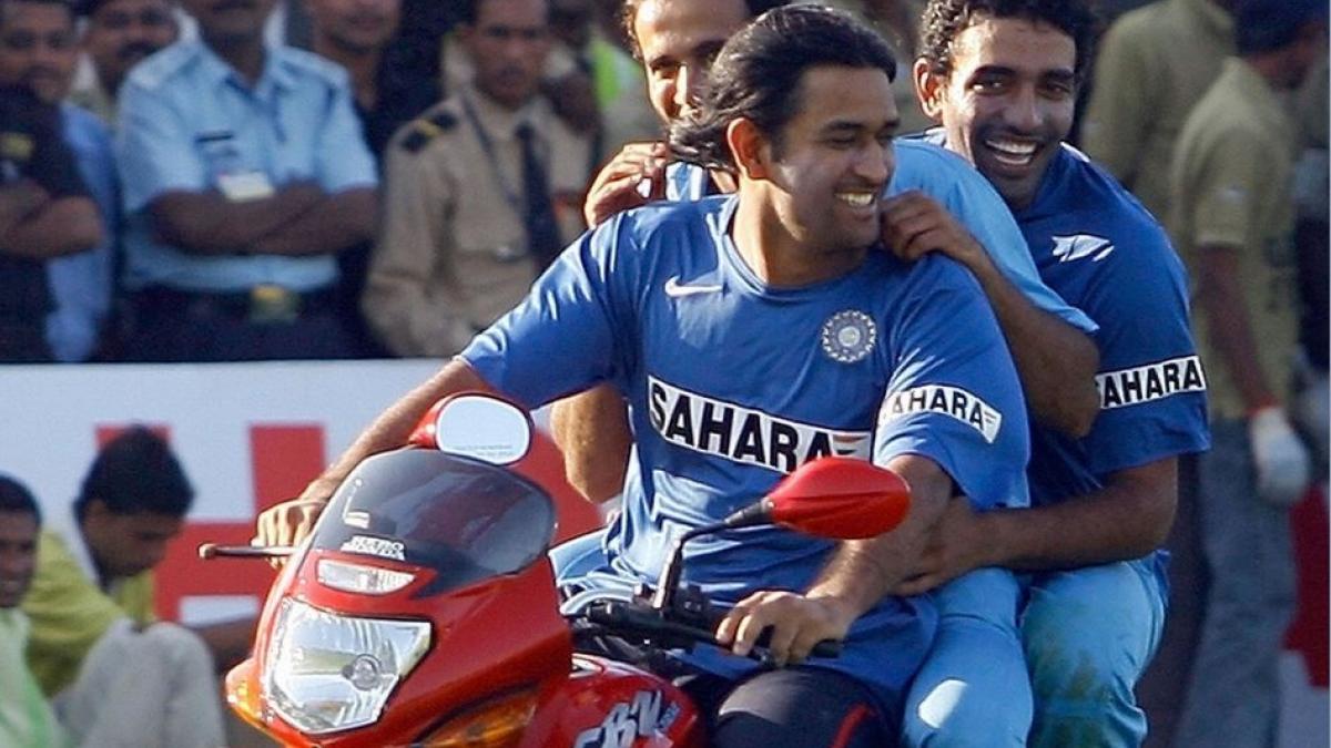 Dhoni, Pathan and uthappa