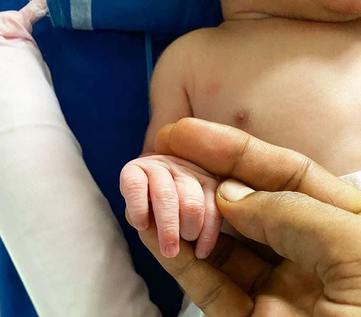 हार्दिक के बेटे को गोद में उठाकर भावुक हुए भाई क्रुणाल, कही ये बात