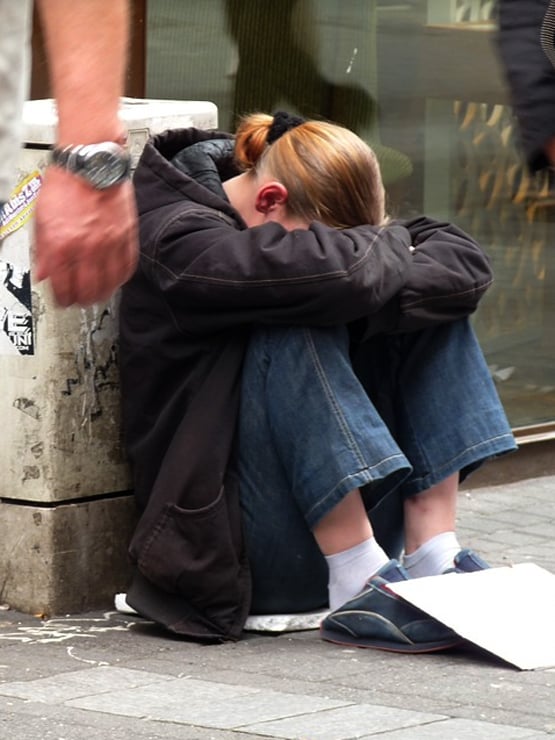 कोरोना ने किया कंगाल, 2 डॉलर में देह-व्यापार को मजबूर हुईं यहां की महिलाएं