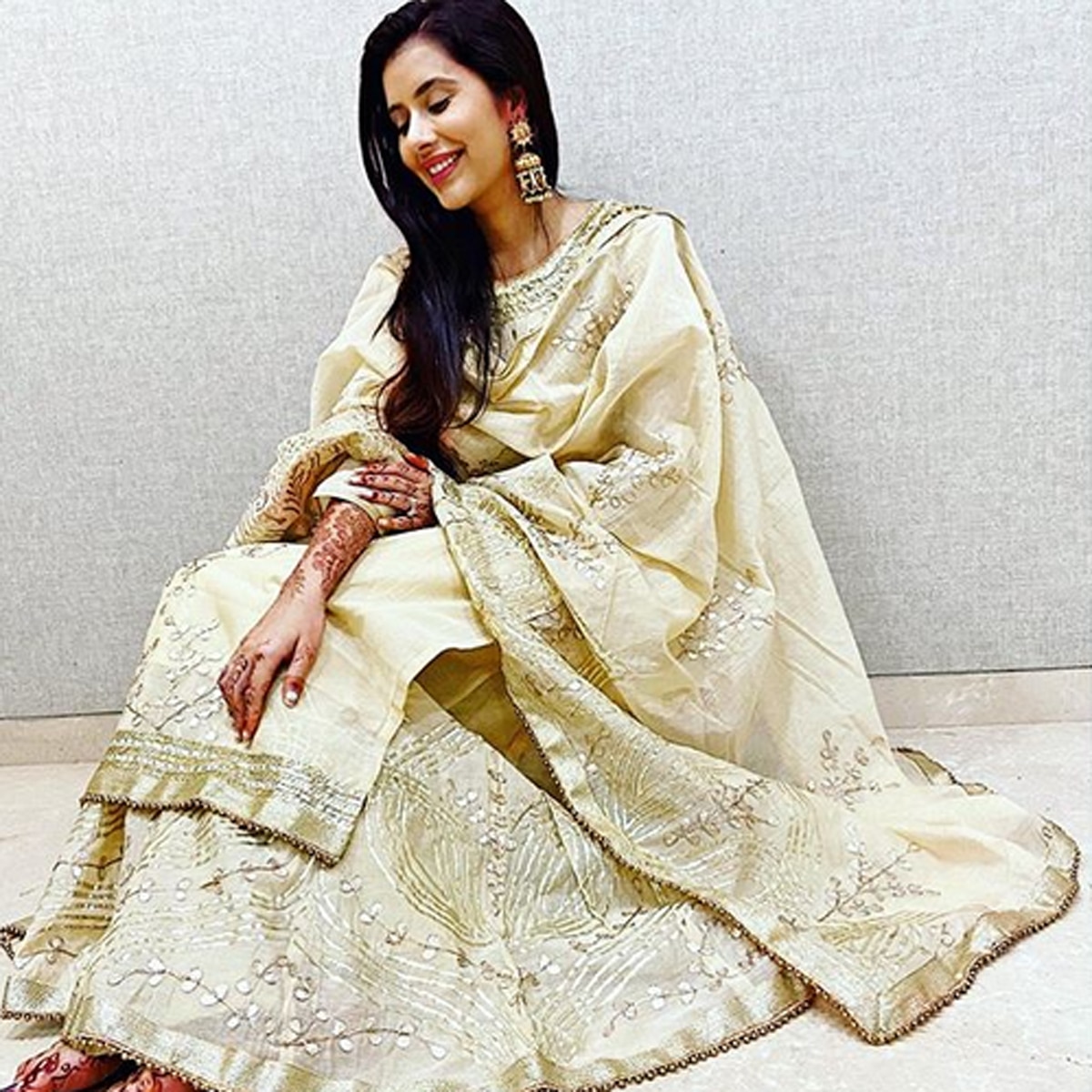 चारू असोपा