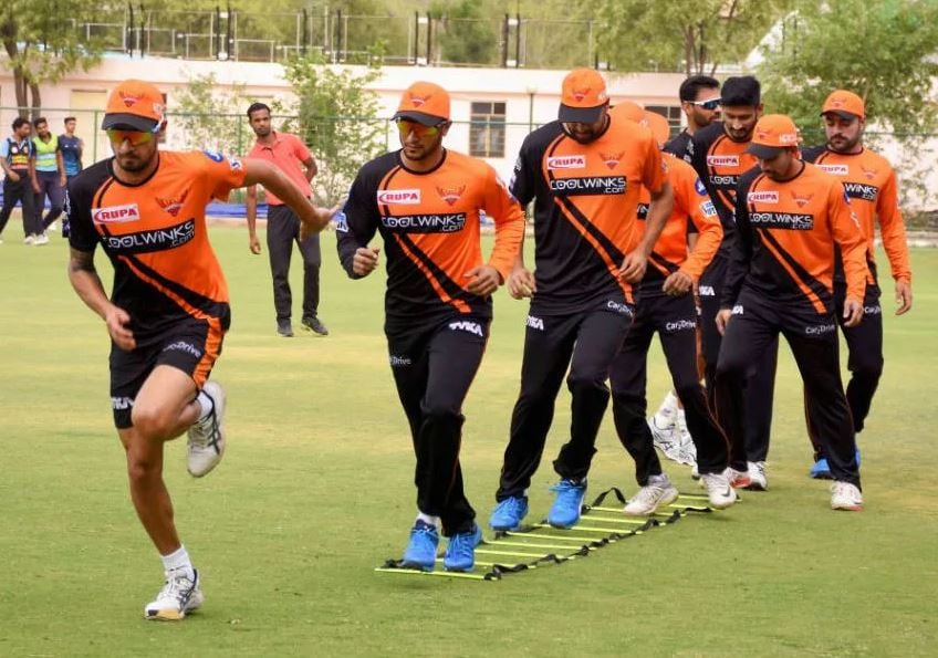 IPL टीमों की मांग- UAE में ऐसे हो क्वारनटीन, खाने की डिलीवरी हो