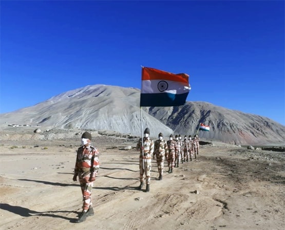 कैसे तिरंगा बना भारत का राष्ट्रीय ध्वज, हुए थे बदलाव, ये है कहानी