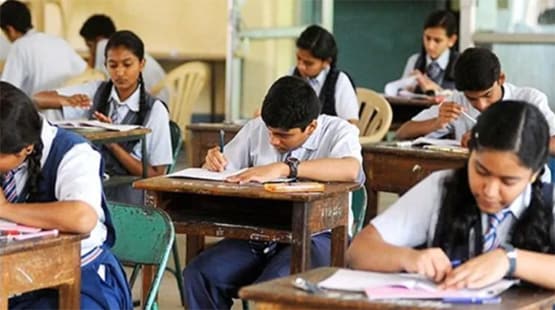 पहले बड़ी क्लास के बच्चों के लिए खुलेंगे स्कूल, सरकार का ये प्लान