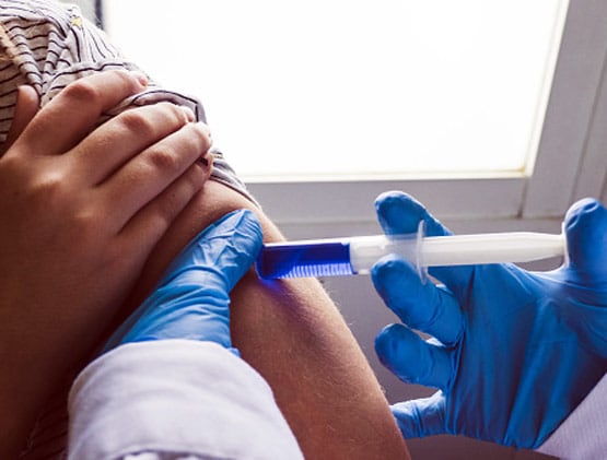 रूस के कोरोना वैक्सीन बनाने के दावे पर WHO के बाद अब ये बोला अमेरिका