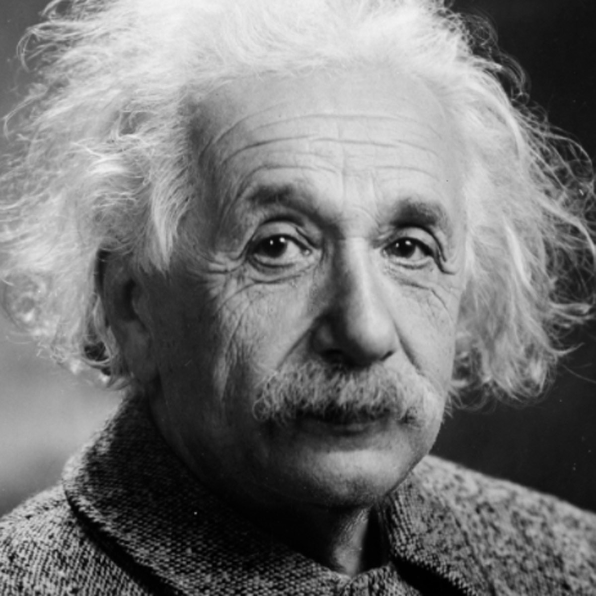 अल्बर्ट आइंस्टीन