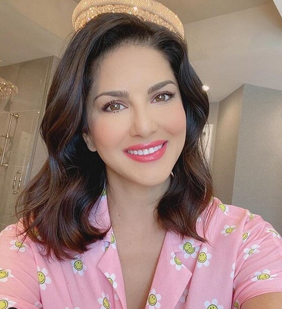 सनी लियोनी के बच्चों ने सेलिब्रेट की राखी, एक्ट्रेस ने शेयर की तस्वीरें