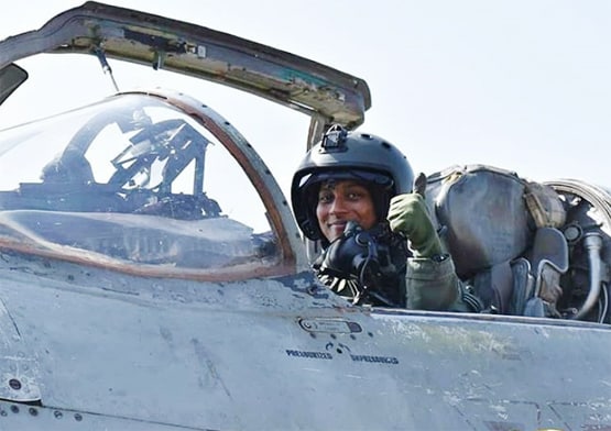 बस एक बार मिलता है IAF में फाइटर पायलट बनने का मौका, ये है प्रक्रिया