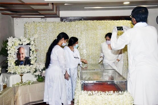 पंडित जसराज के अंतिम दर्शन को पहुंचे संगीत जगत के दिग्गज, देखें PHOTOS