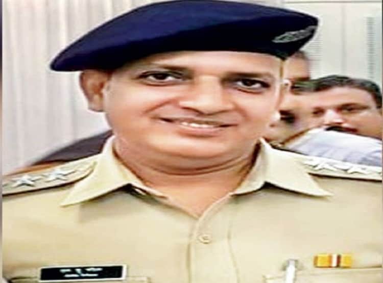 मुंबई हमले में बचाई थी कई लोगों की जान, कोरोना से जंग हारा ये अफसर