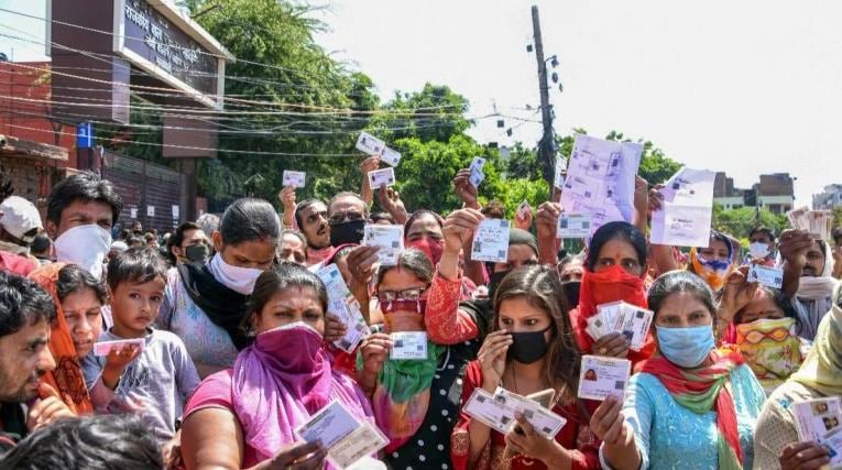 छठी वर्षगांठ से पहले जनधन खाते के नाम जुड़ा एक और कीर्तिमान