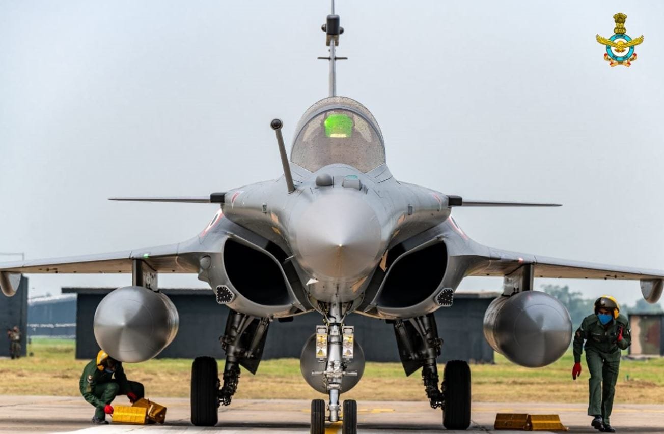 भारत को राफेल मिलने पर चीन के बाद भड़का पाकिस्तान, उगला जहर