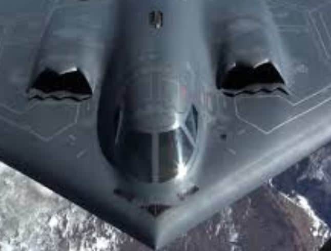 साउथ चाइना सी में चरम पर तनाव, US ने तैनात किए परमाणु बम वर्षक विमान