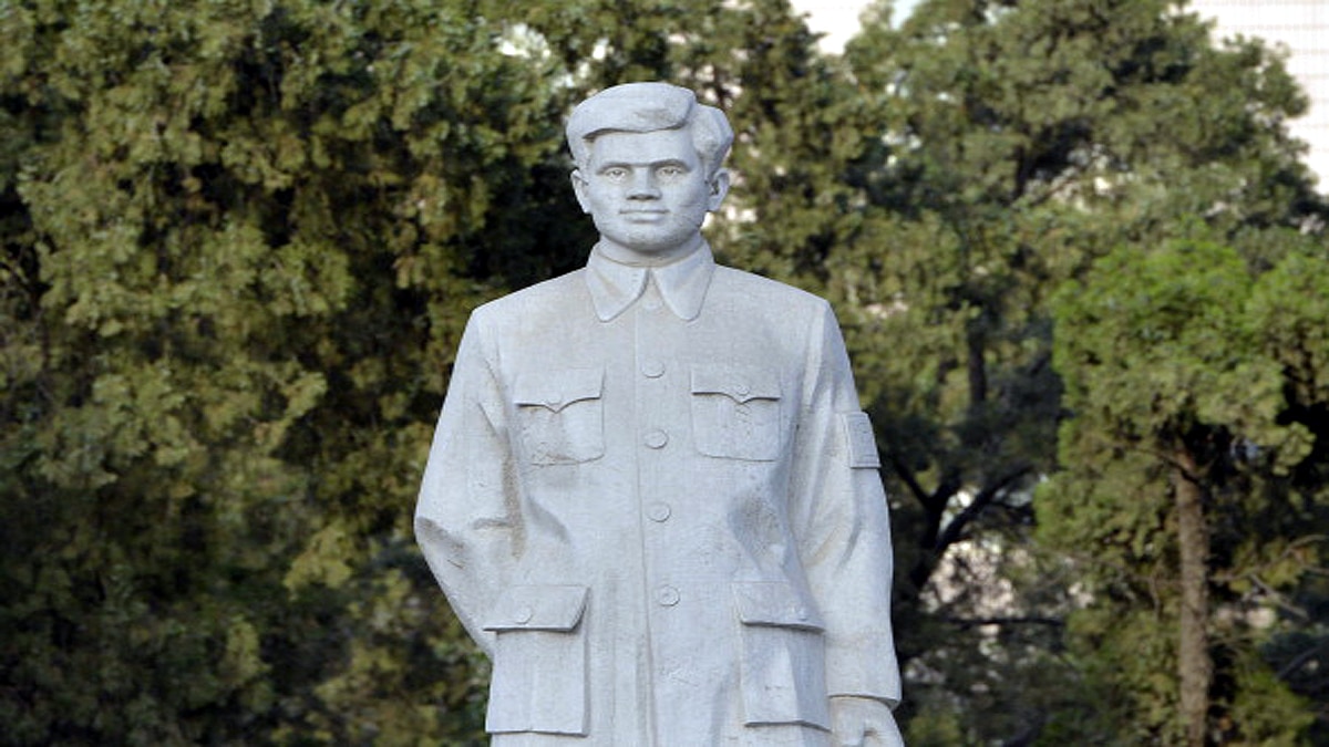 Dr. Dwarkanth Kotnis Chinese treat him like God