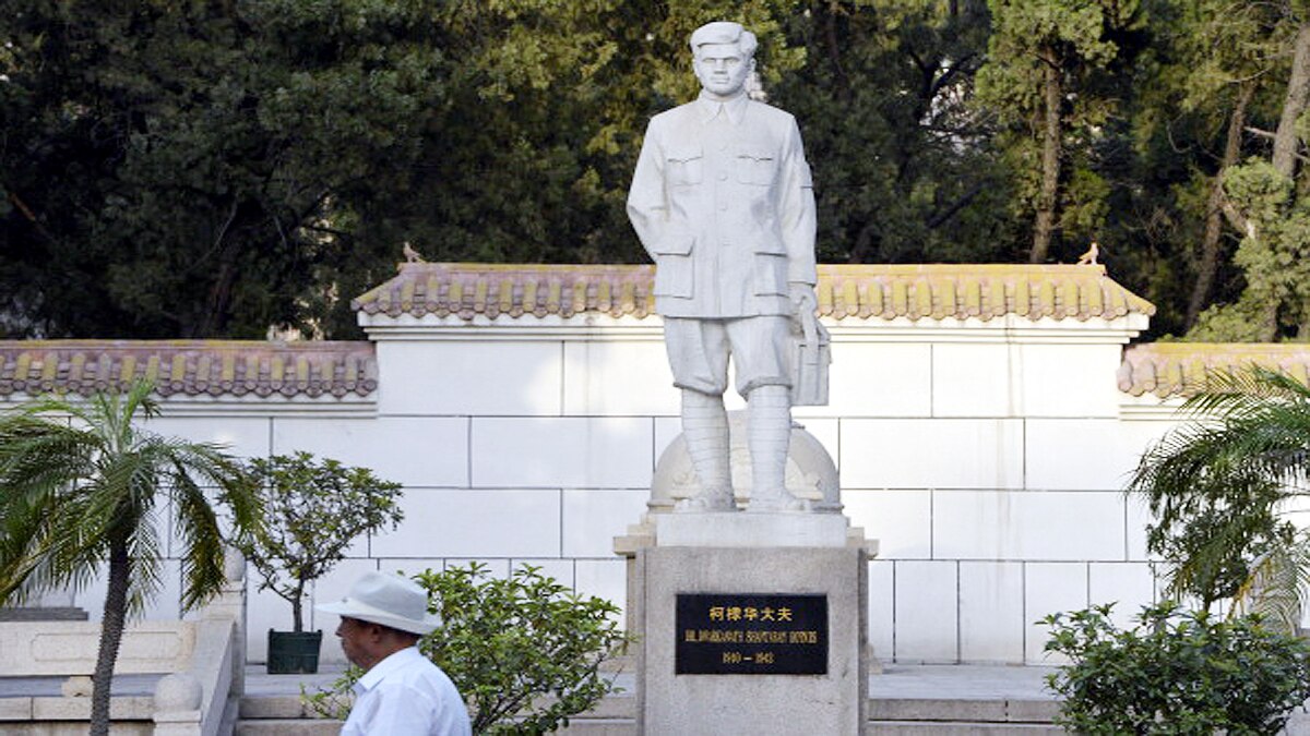 Dr. Dwarkanth Kotnis Chinese treat him like God