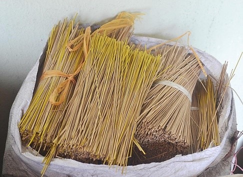 घर-घर जलने वाली हर दूसरी अगरबत्ती चाइनीज, क्या अब बदलेगी सूरत?