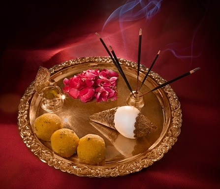 घर-घर जलने वाली हर दूसरी अगरबत्ती चाइनीज, क्या अब बदलेगी सूरत?