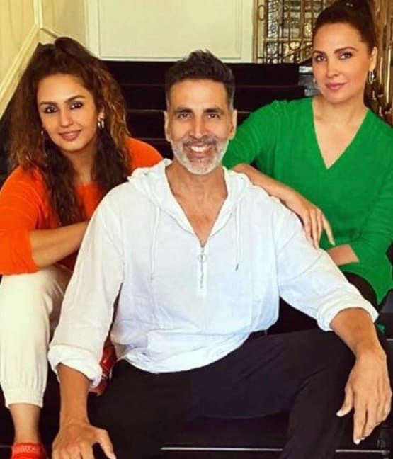 कोरोना काल में जोख‍िम उठाकर विदेश में शूट‍िंग कर रहे ये सितारे, देखें फोटोज