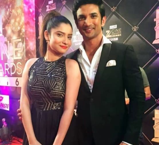 अंकिता ने शेयर की सुशांत की मां की तस्वीर, कहा- उम्मीद है मां के साथ हो