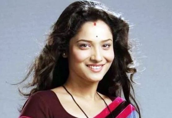 अंकिता ने शेयर की सुशांत की मां की तस्वीर, कहा- उम्मीद है मां के साथ हो