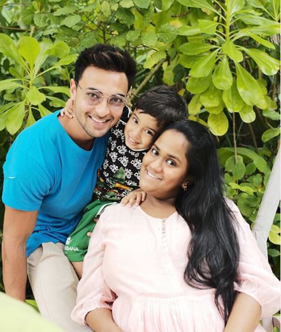 अर्प‍िता के बर्थडे पर आयुष ने शेयर की रोमांट‍िक फोटो, लिखा स्पेशल नोट