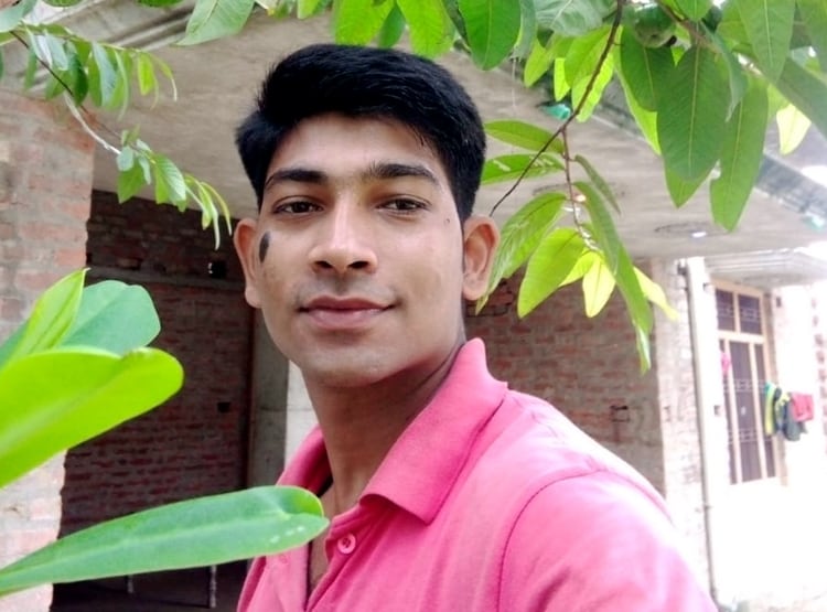 900 कॉल रिकॉर्डिंग लेकर थाने पहुंचा पति, पत्नी रच रही थी मर्डर की साजिश