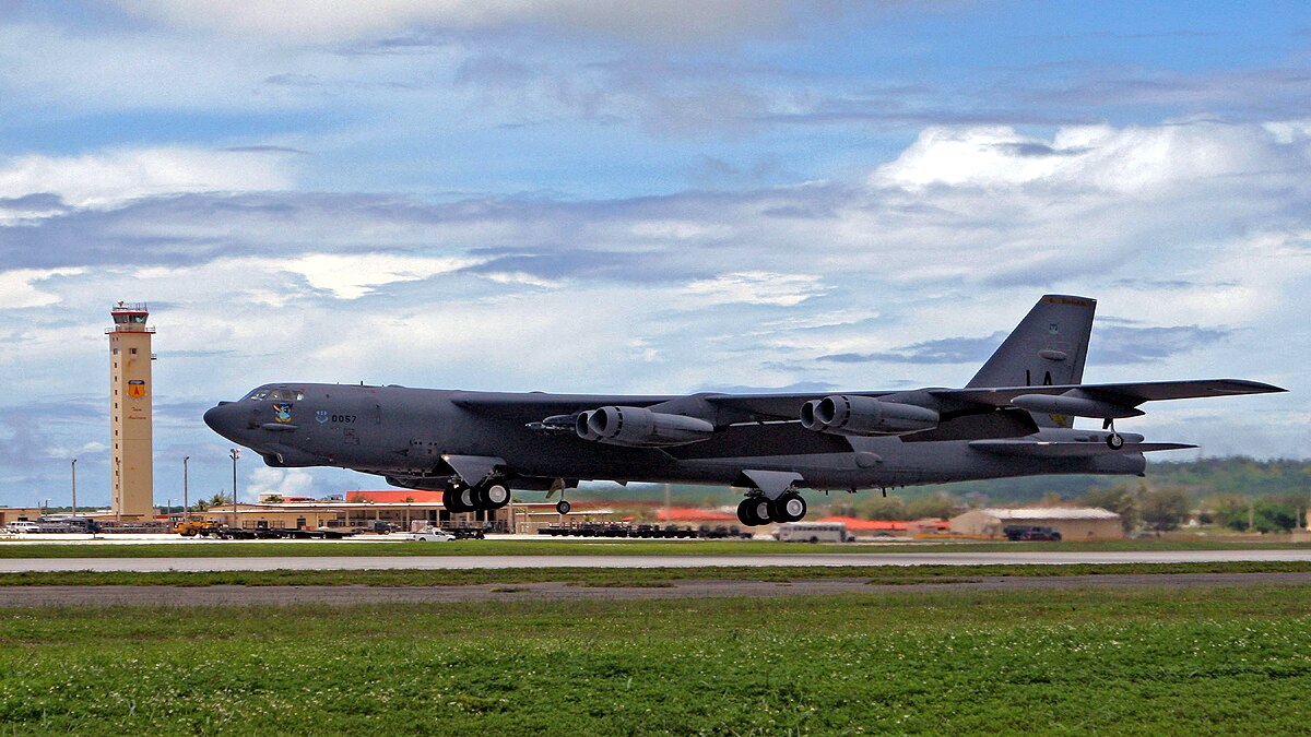 Russia Sukhoi 27 Fighter Jets Followed US B52 Bomber