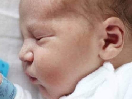 जमीन के नीचे से आई रोने की आवाज, मिट्टी हटाई तो हैरान रह गए लोग