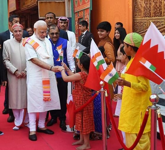 वाराणसी से बहरीन तक, अयोध्या से पहले इन जगहों पर दिखा है मोदी का भक्त अवतार