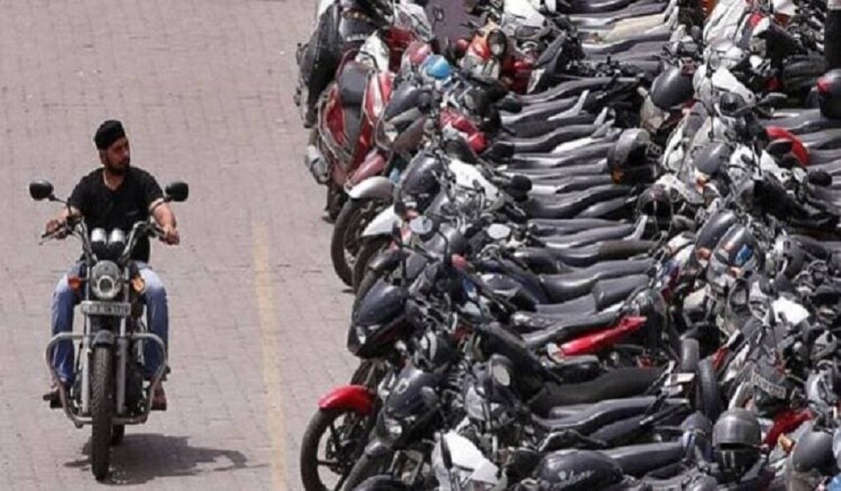 जीएसटी दर में संशोधन के मामले पर गौर 