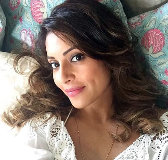 143 दिनों बाद घर से निकलीं बिपाशा बसु, सोशल मीड‍िया पर फोटोज VIRAL