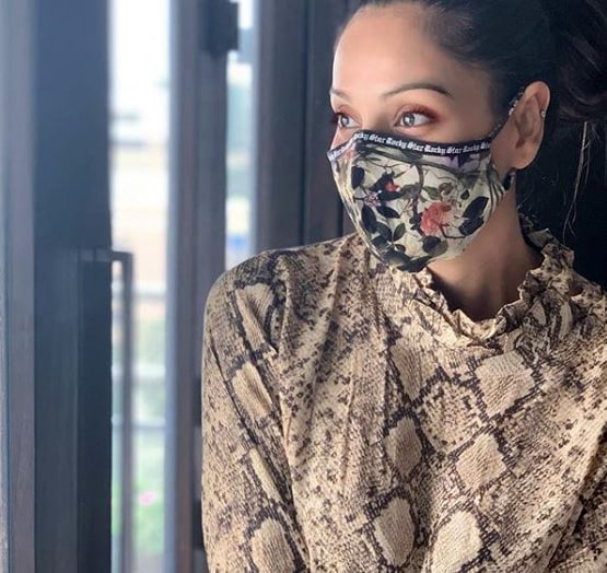 143 दिनों बाद घर से निकलीं बिपाशा बसु, सोशल मीड‍िया पर फोटोज VIRAL