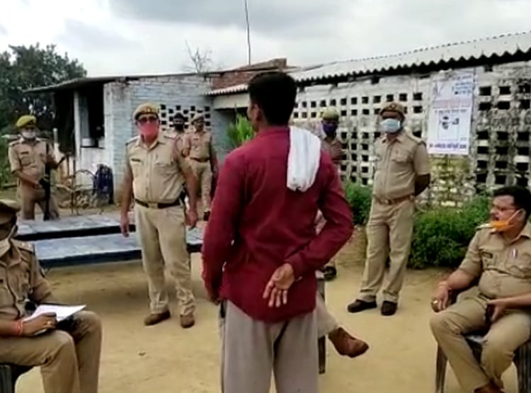 UP: 34 यात्रियों से भरी बस हाइजैक, इटावा में वाहन तो झांसी में मुसाफिर मिले